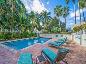 1621 Bay Rd 802, Miami Beach FL 33139