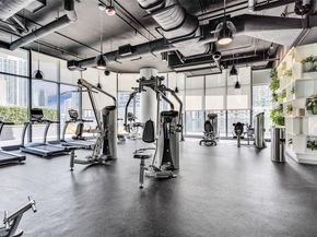 55 SW 9th St 3703, Miami FL 33130