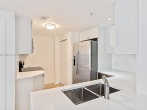 701 Brickell Key Blvd 1411, Miami FL 33131