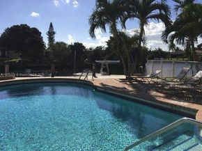 1100 Pine Dr 106, Pompano Beach FL 33060