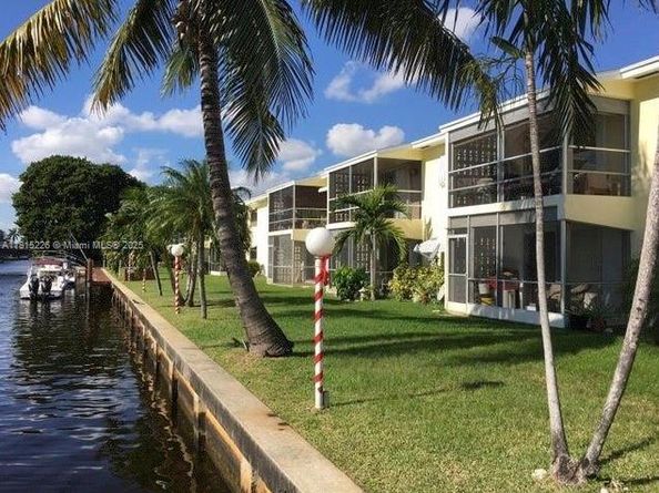 1100 Pine Dr 106, Pompano Beach FL 33060