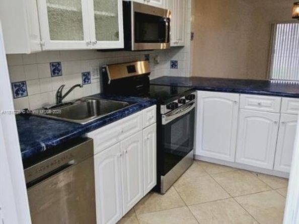 1100 Pine Dr 106, Pompano Beach FL 33060