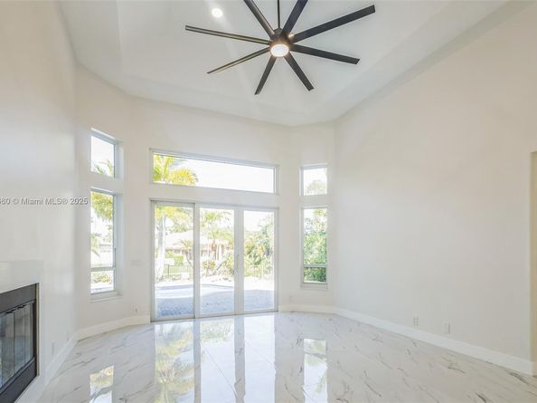 6360 NW 120th Dr, Coral Springs FL 33076