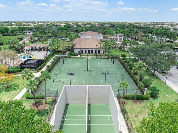 6360 NW 120th Dr, Coral Springs FL 33076