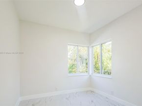 6360 NW 120th Dr, Coral Springs FL 33076