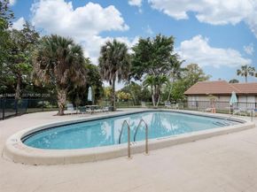 1901 Coquina Way, Coral Springs FL 33071