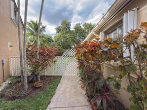 16930 SW 139th Pl, Miami FL 33177