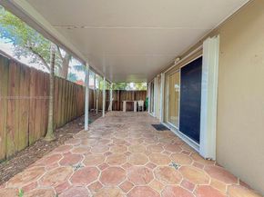 16930 SW 139th Pl, Miami FL 33177