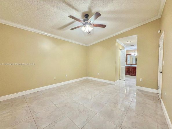 16930 SW 139th Pl, Miami FL 33177