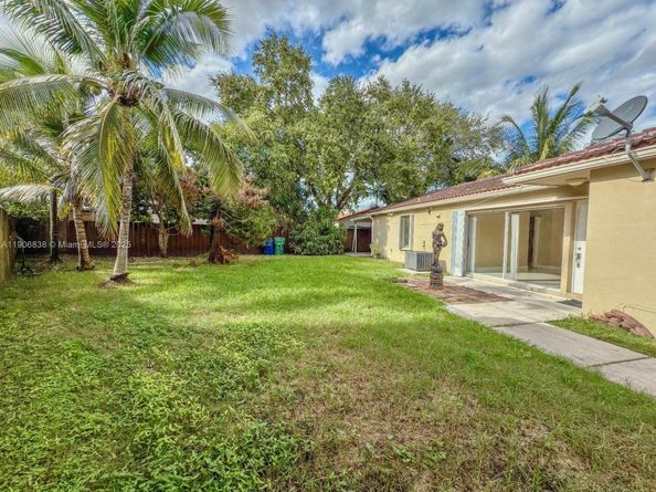 16930 SW 139th Pl, Miami FL 33177