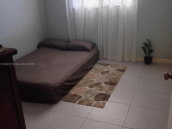 Undisclosed Address #A11862312, Miami FL 33136