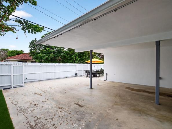 240 NE 97th St, Miami Shores FL 33138