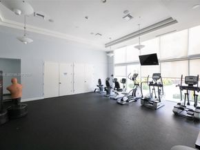 2775 NE 187th St 215, Aventura FL 33180