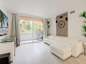 2775 NE 187th St 215, Aventura FL 33180