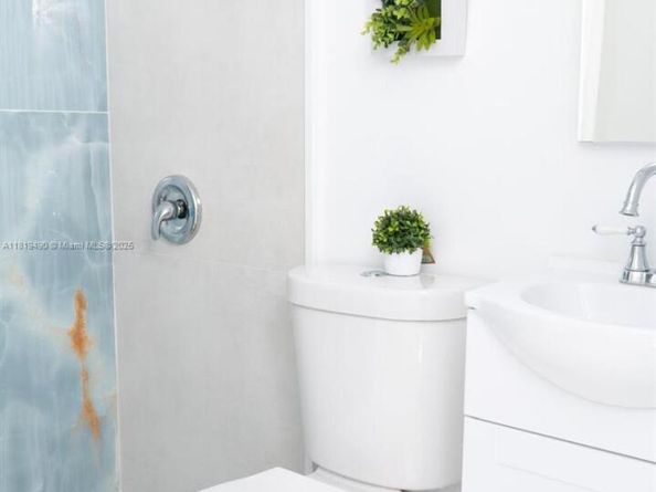 Undisclosed Address #A11819490, North Miami Beach FL 33179
