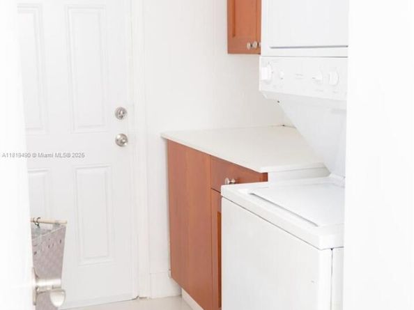 Undisclosed Address #A11819490, North Miami Beach FL 33179