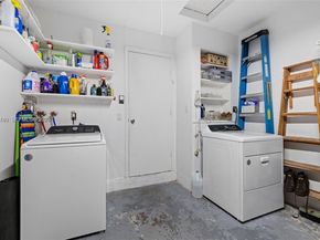 1086 NW 88th Way, Plantation FL 33322