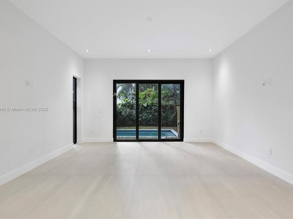 3161 Hibiscus St 3161, Miami FL 33133