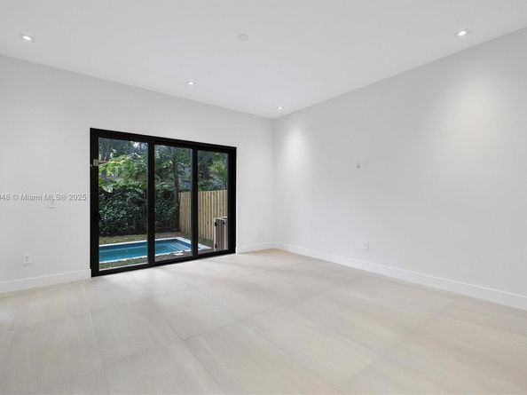 3161 Hibiscus St 3161, Miami FL 33133