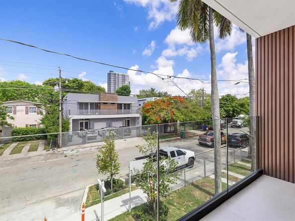 3161 Hibiscus St 3161, Miami FL 33133