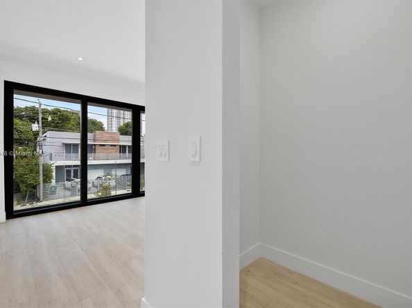 3161 Hibiscus St 3161, Miami FL 33133