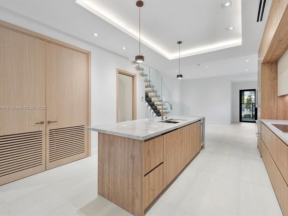 3161 Hibiscus St 3161, Miami FL 33133