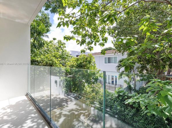 3161 Hibiscus St 3161, Miami FL 33133