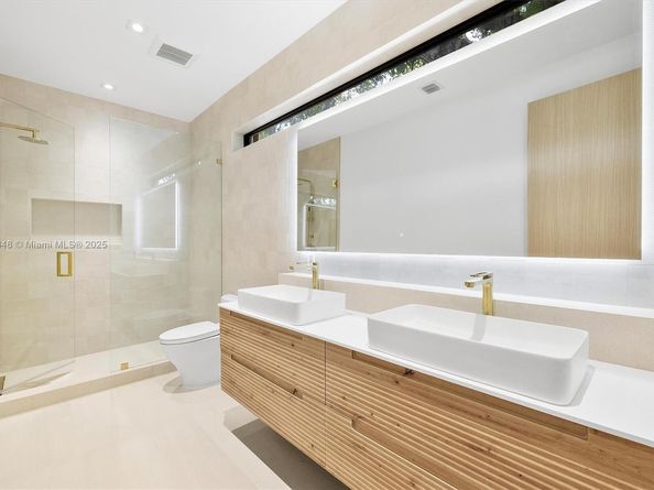 3161 Hibiscus St 3161, Miami FL 33133