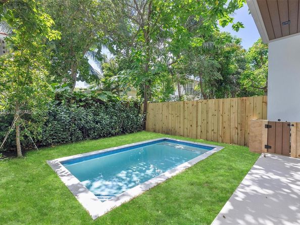 3161 Hibiscus St 3161, Miami FL 33133