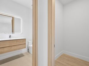 3161 Hibiscus St 3161, Miami FL 33133