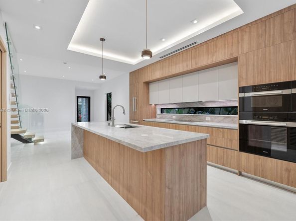 3161 Hibiscus St 3161, Miami FL 33133