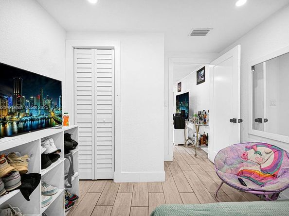 6501 SW 4th St, Miami FL 33144