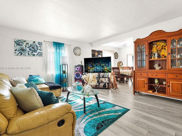 6501 SW 4th St, Miami FL 33144