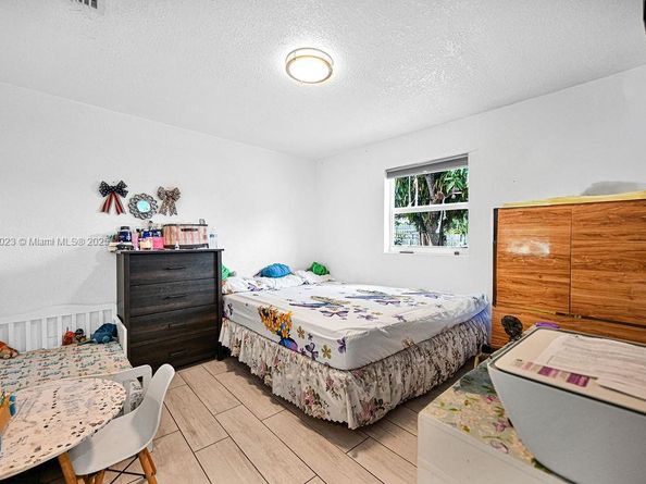 6501 SW 4th St, Miami FL 33144