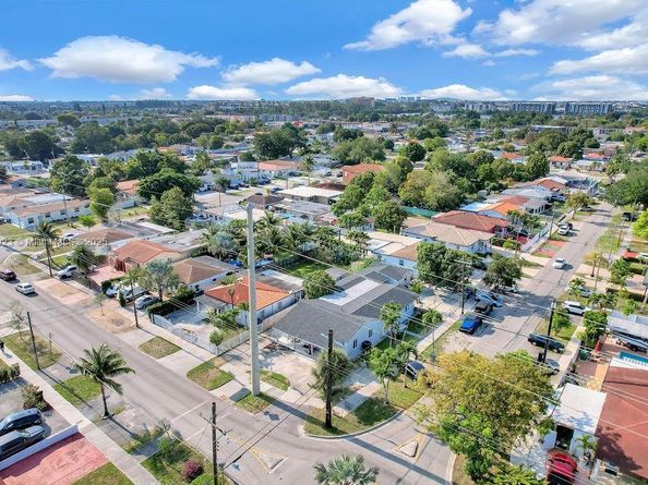 6501 SW 4th St, Miami FL 33144