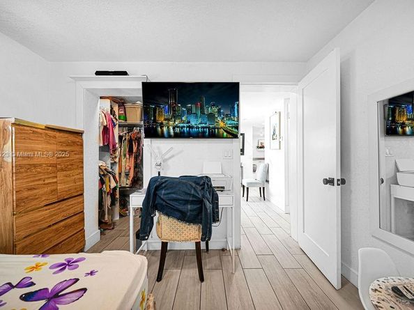 6501 SW 4th St, Miami FL 33144