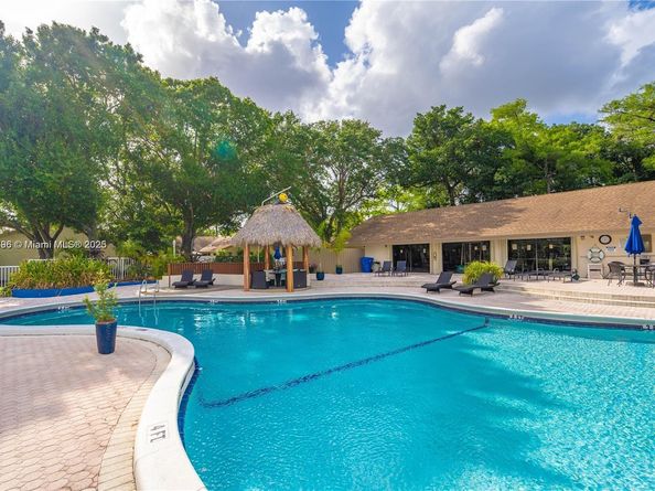 3078 S Oakland Forest Dr 604, Oakland Park FL 33309