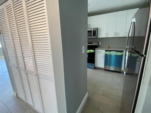 2025 NE 164th St 807, North Miami Beach FL 33162