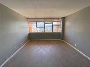 2025 NE 164th St 807, North Miami Beach FL 33162