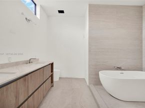 1501 SW 21 St, Miami FL 33145