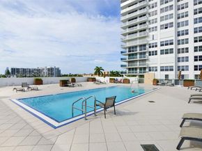 2751 S Ocean Dr 1707S, Hollywood FL 33019
