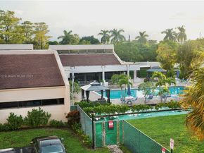 2541 Aragon Blvd 305, Sunrise FL 33322