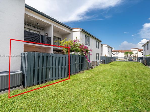 12521 NW 11th Ln 105, Miami FL 33182