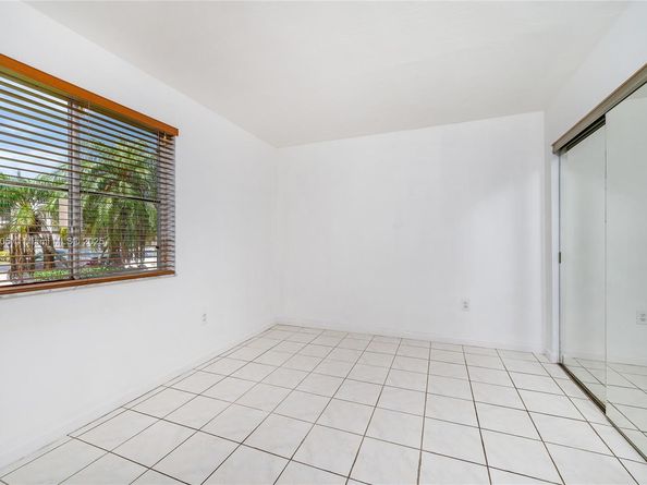 12521 NW 11th Ln 105, Miami FL 33182
