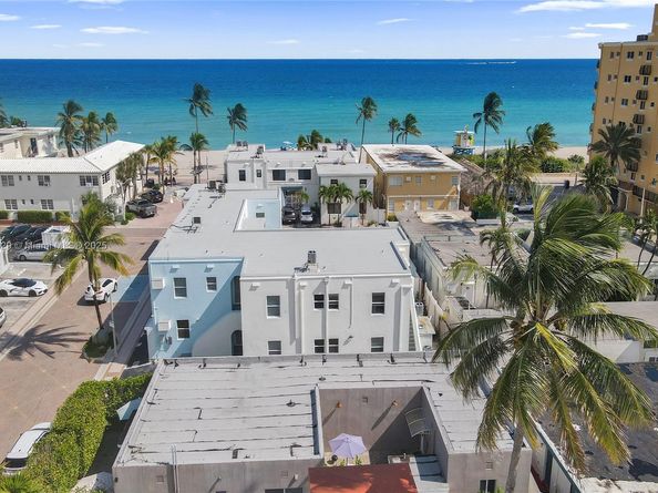 322 Oklahoma St, Hollywood FL 33019