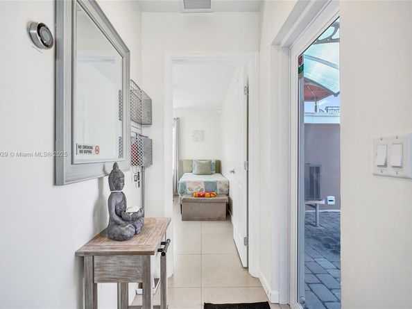 322 Oklahoma St, Hollywood FL 33019