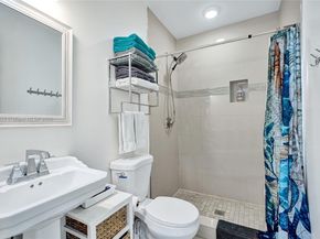 322 Oklahoma St, Hollywood FL 33019