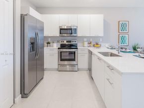 2704 SE 26 Ave, Homestead FL 33035