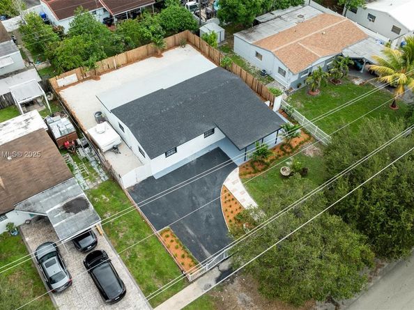 620 N 64th Ave, Hollywood FL 33024