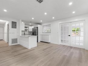 620 N 64th Ave, Hollywood FL 33024